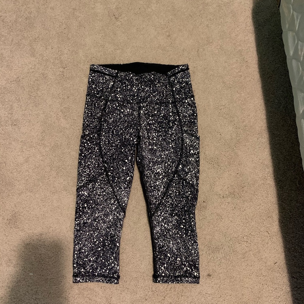 Lululemon Crops Size 4